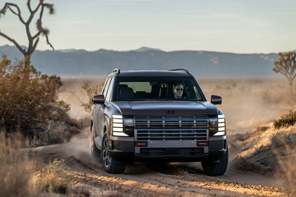 A dedicated off-road model enhances Palisade appeal.