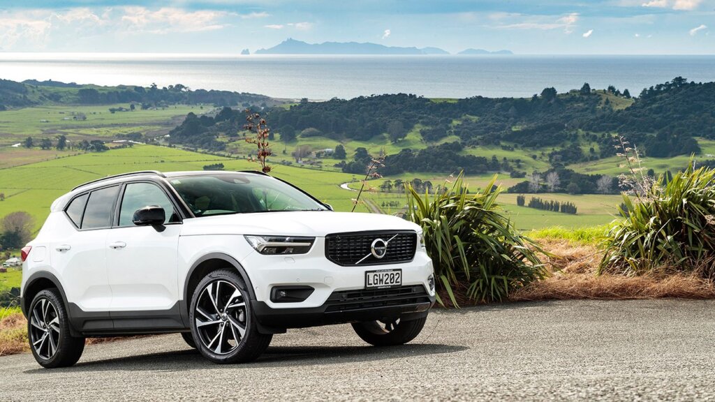 XC40 produces less carbon emissions to build but overcompensates with CO2 from its exhaust.