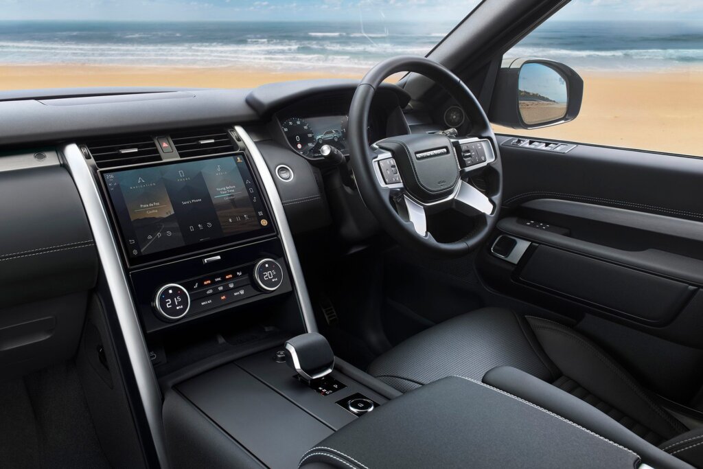 Flash look inside remids a bit of Rangie.