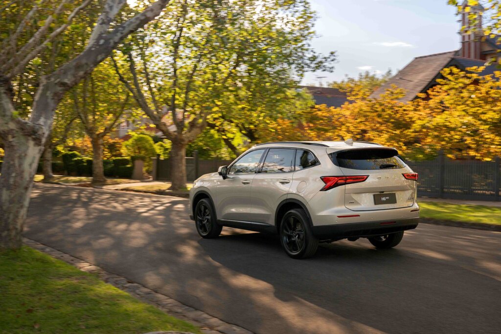 Stylish overall look for Haval H6 HEV.