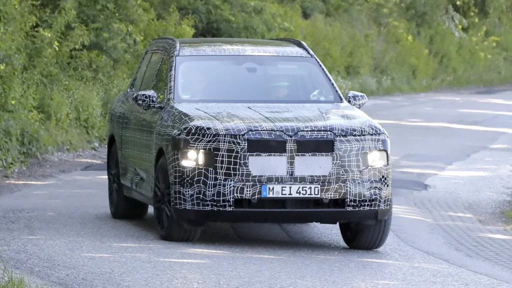 Punting the new X7 on road.