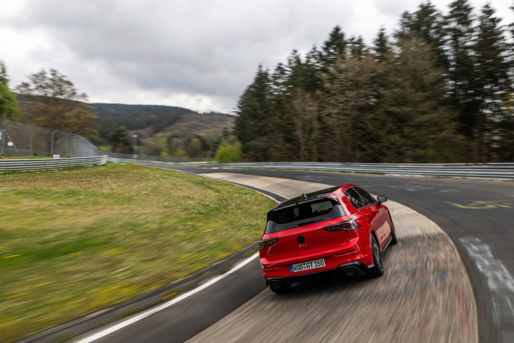 Here, the hot GTI makes its way around the Karussell, the most famous corner in the Nurburgring.