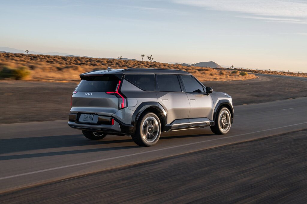 Kia cannot seem to do any wrong with its exterior designs at present.