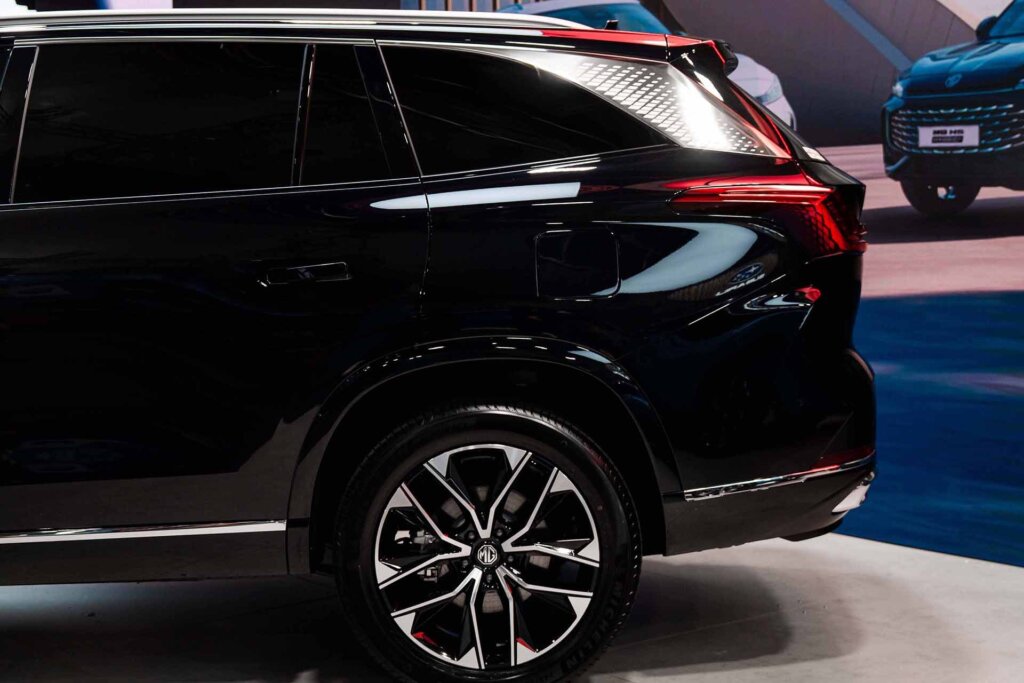 It's a decent looking machine this.