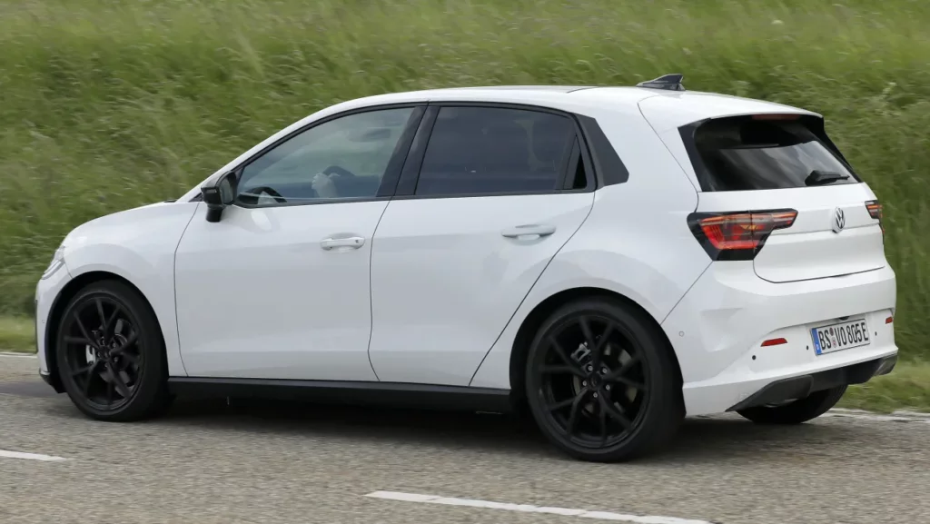 This mule uses a Polo-like body for disguise.