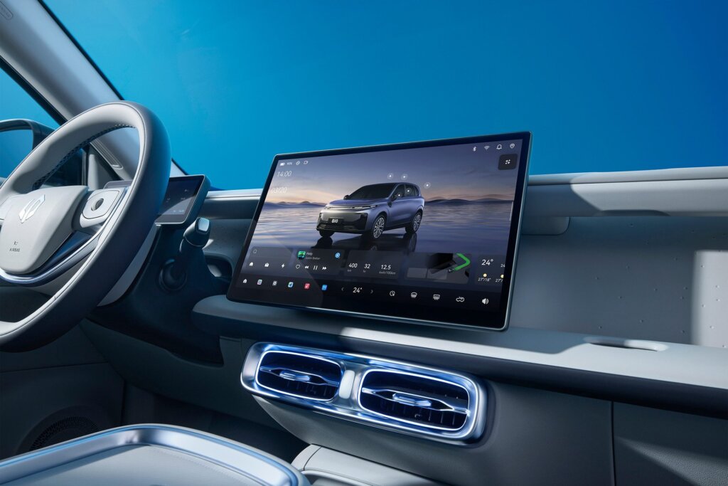 Huge central screen no doubt runs all aspects of B10.