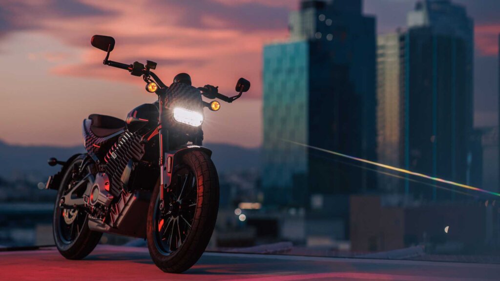 Another Del Mar, resting at night.