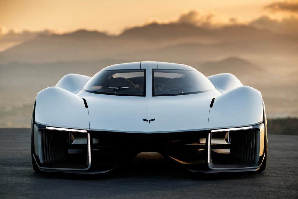 Modern and retro cues blend beautifully for this electric Corvette concept.