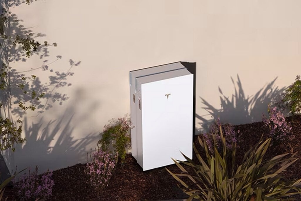 Sales of Tesla Powerwall units also fell during Q2.