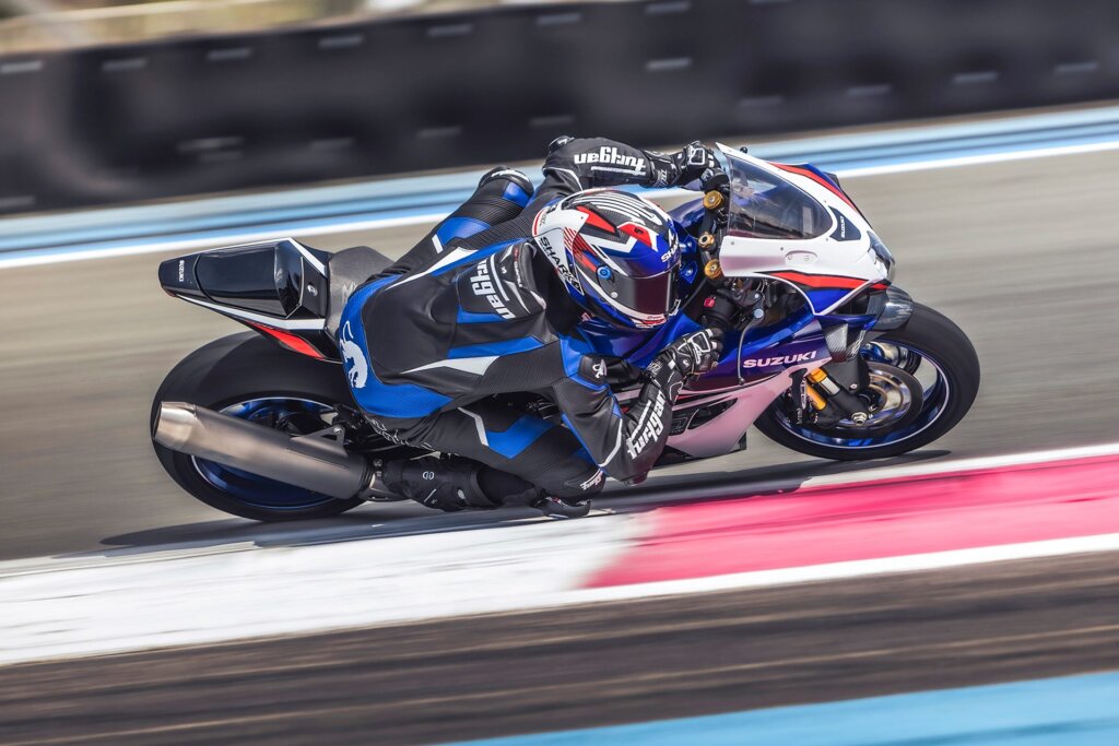 Looks like swell fun here.