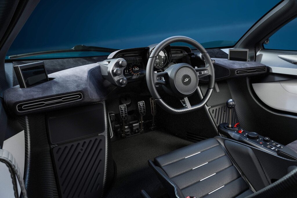 Central driving position for the important person.