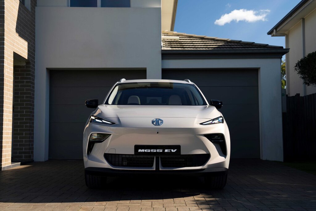 This has quite a relatively aggressive fascia for an electric SUV.