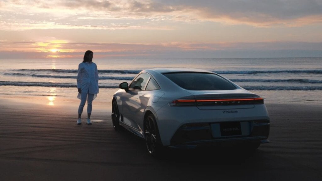 Borrowed from the video of the Prelude driving on a beach somewhere.