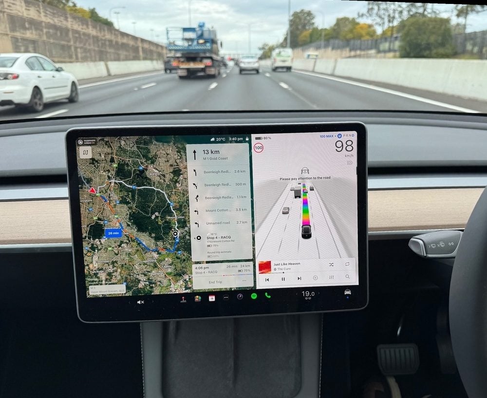 Tesla FSD screen