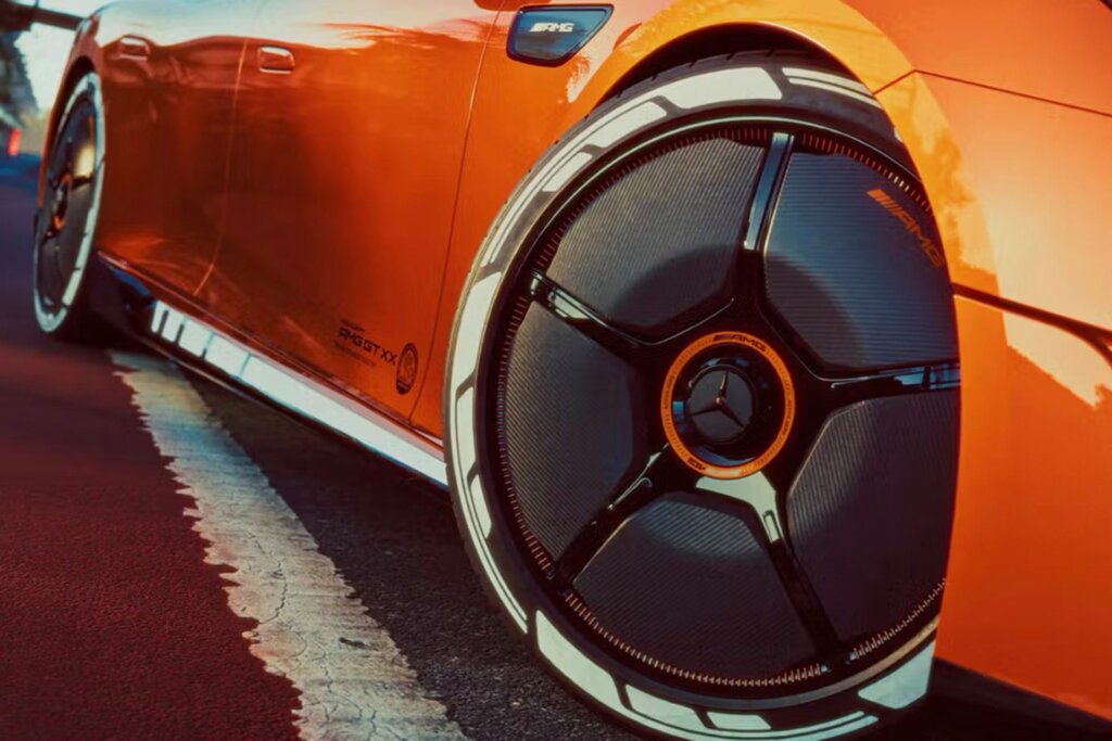 If it happens expect aero wheels like these ones. And two less doors.