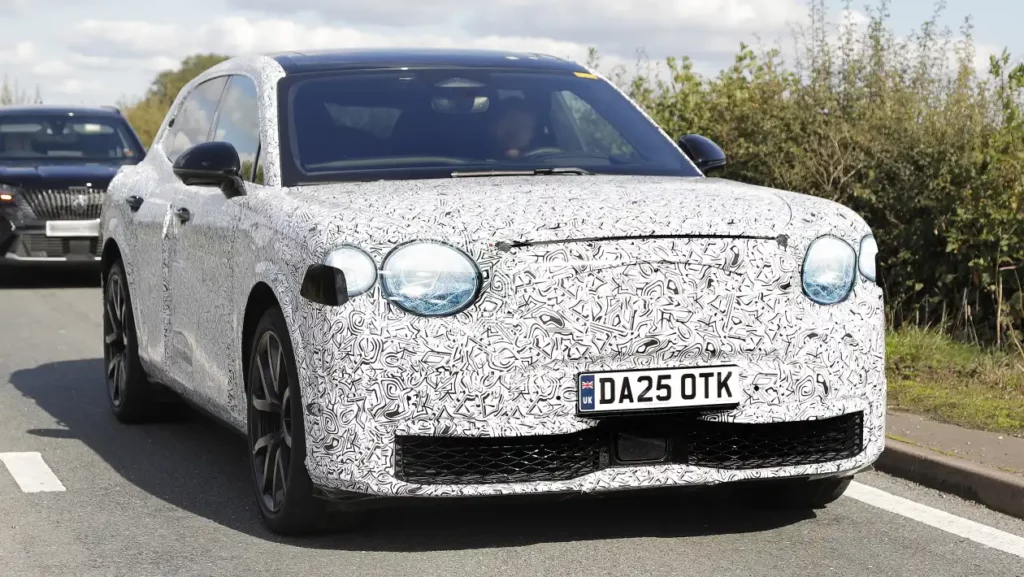 Hope the asymmetric headlights don't make it to production.