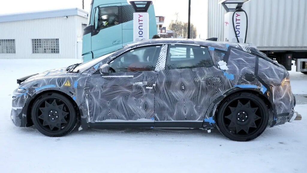 An earlier Elettrica shot form the start of the year.