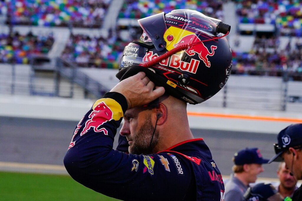 SVG about to head back out on track.