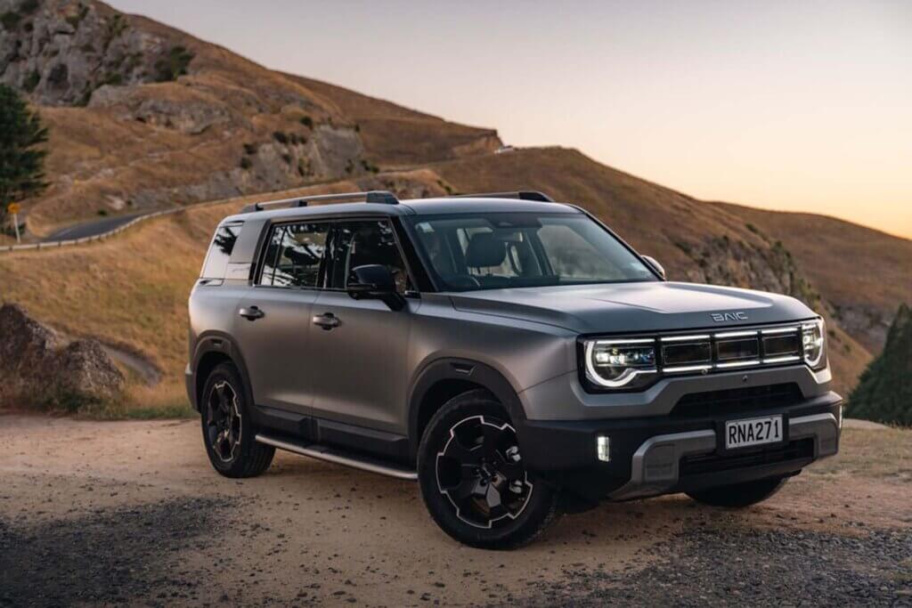 Vehicle image 5