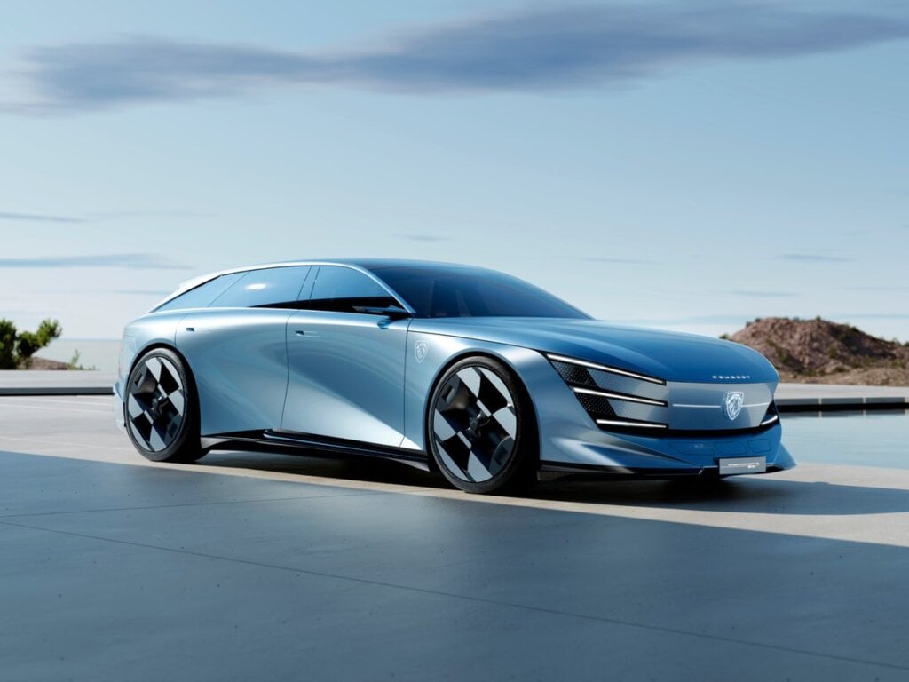 PEUGEOT Concept 8