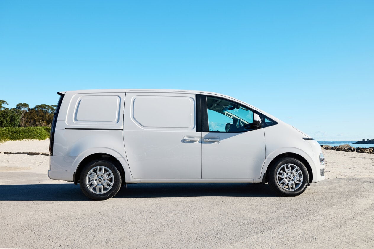 Hyundai Staria Load facelift offers hybrid option – Auto Trader NZ