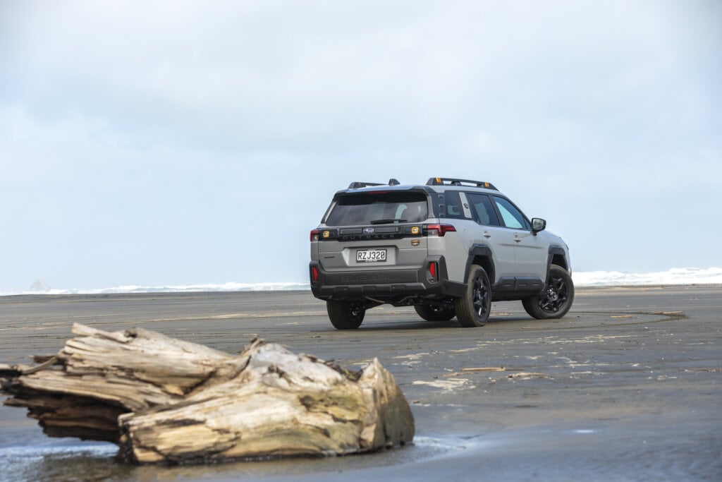 Subaru Outback Touring (MY25 run-out)