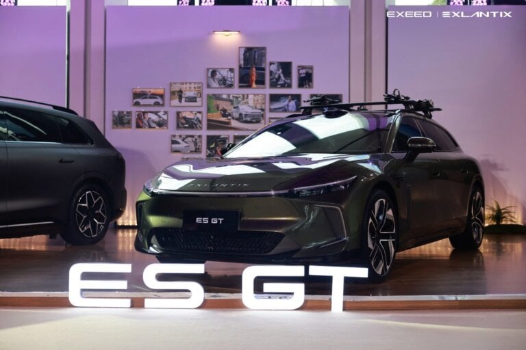Exlantix ES GT shooting brake on display at the Exeed summit in Shanghai